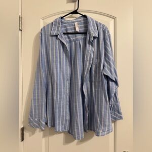 BUNDLE of 6 Casual button-down tops.